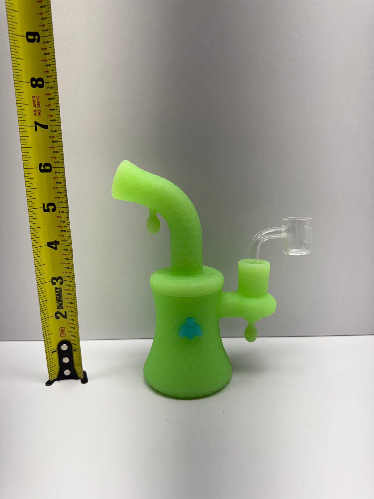 Stratus Silicone Rig Water Pipe - 175 Grams - 6.25 Inches