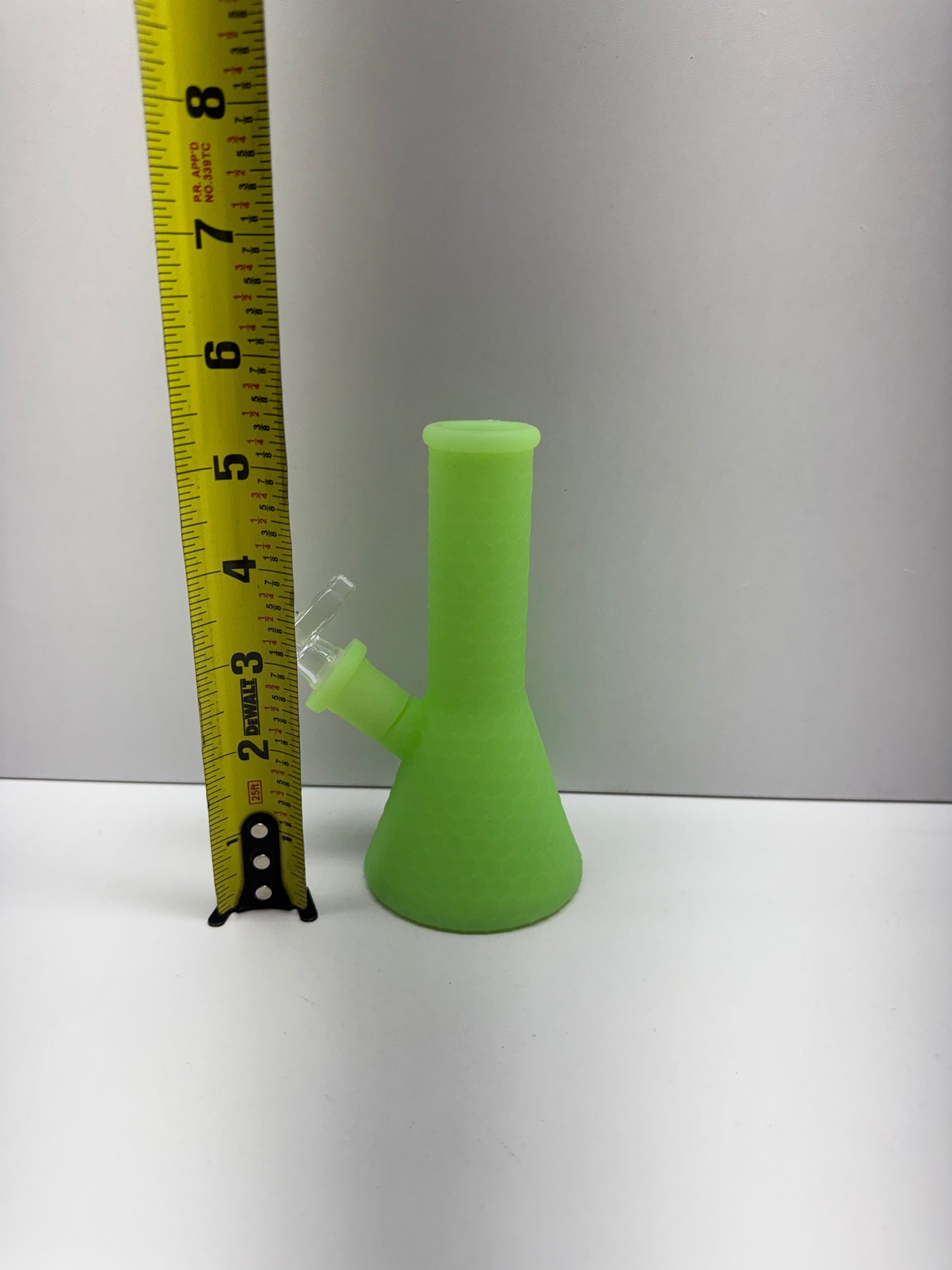Stratus Traveler Silicone Wax & Dry Water Pipe - 115 Grams - 5.5 Inches